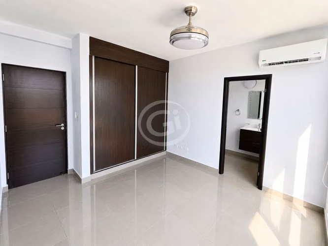 Alquiler Apartamento Quartier 74 Vistas Panorámicas cerca Parque Omar - Imagen 13