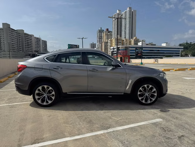 BMW X6 XDRIVE35i 2015 18,900.00$ - Imagen 6