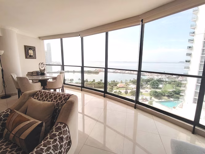 Venta de apartamento amoblado en PH Rocamar, Av. Balboa. EAR - Imagen 2