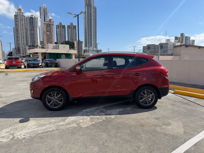 HYUNDAI TUCSON 2014 8,900.00$ - Imagen 7