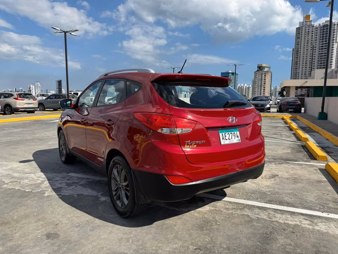 HYUNDAI TUCSON 2014 8,900.00$ - Imagen 4