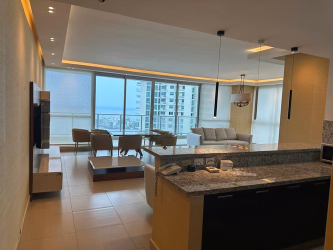Alquilo Oceanaire Amob Vista al mar $2,500