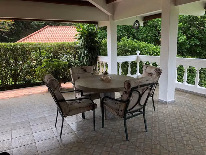 EXCLUSIVA CASA EN VENTA EN CORONADO – AMPLIO TERRENO DE 1,500 m² - Imagen 6