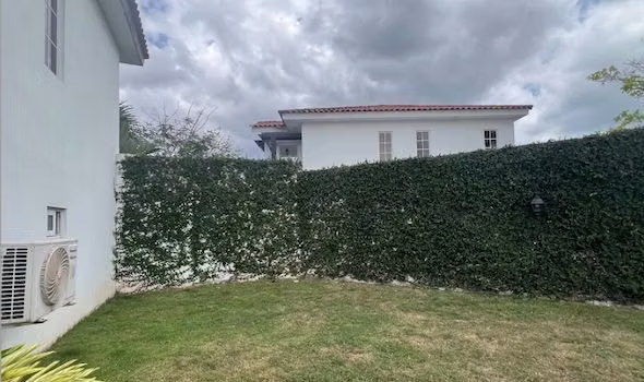 Casa modelo lyon con piscina en Versalles - Imagen 12