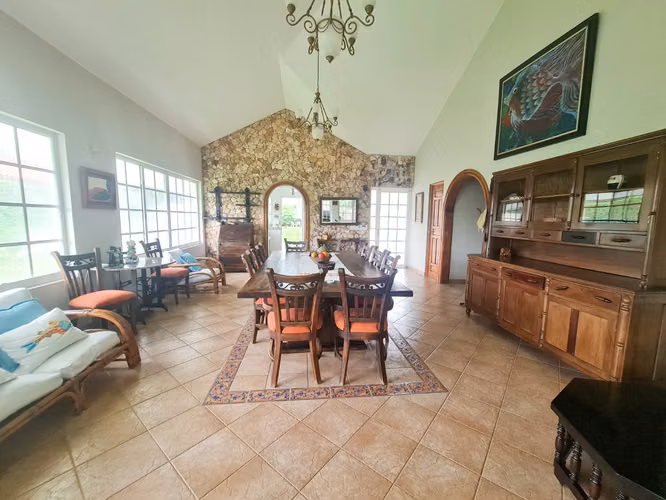 ESPECTACULAR CASA FAMILIAR EN VENTA EN CORONADO – 3,000 M² - Imagen 7