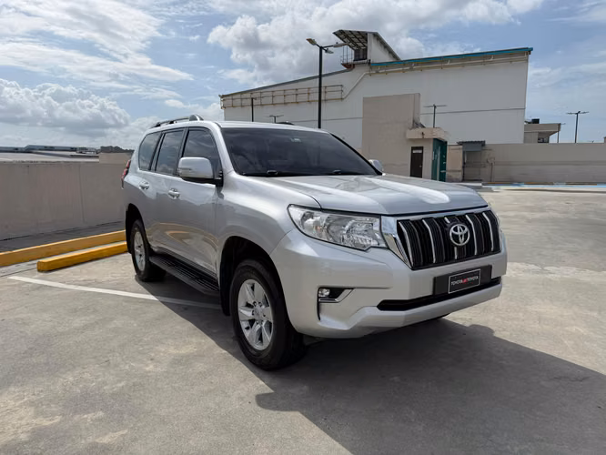 TOYOTA PRADO TXL 2022 40,900.00$ - Imagen 3