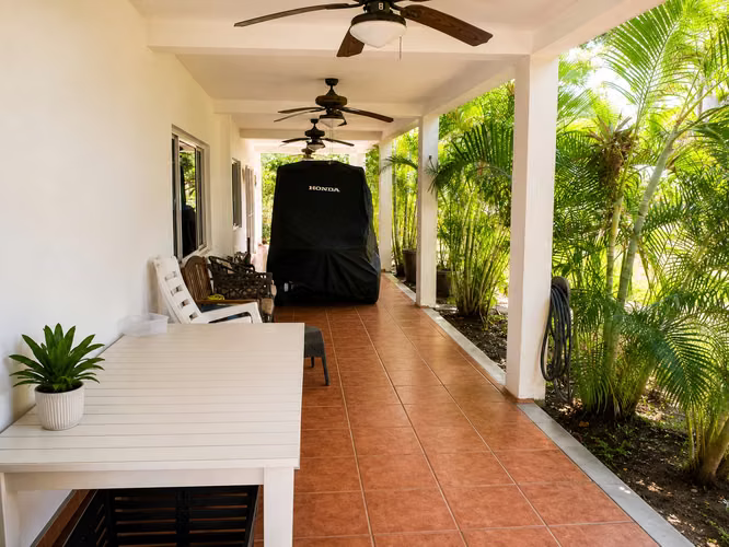 Venta de Casa en Punta Chame, Club Bahía, 350 de Terreno y 200m2 de Construcción