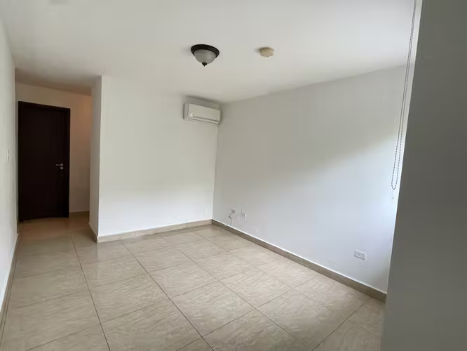 Venta de Apartamento en Linda Vista - Imagen 3