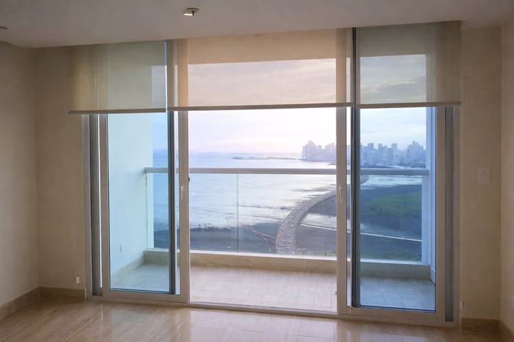 Apartamento en Costa del Este Linea Blanca I Amplio Balcón con vista al mar y a la ciudad - Imagen 4