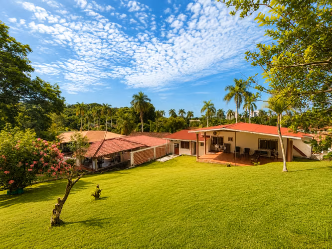 Casa en Residencial Howard, Panamá Pacífico | 3 Recámaras | 662m² de Terreno | $425,000 - Imagen 2