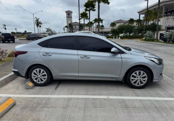 Hyundai Accent 2023 - Imagen 4