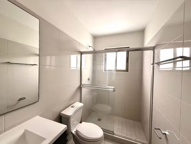 Alquilo hermosa casa duplex en Panama Pacifico - Imagen 7
