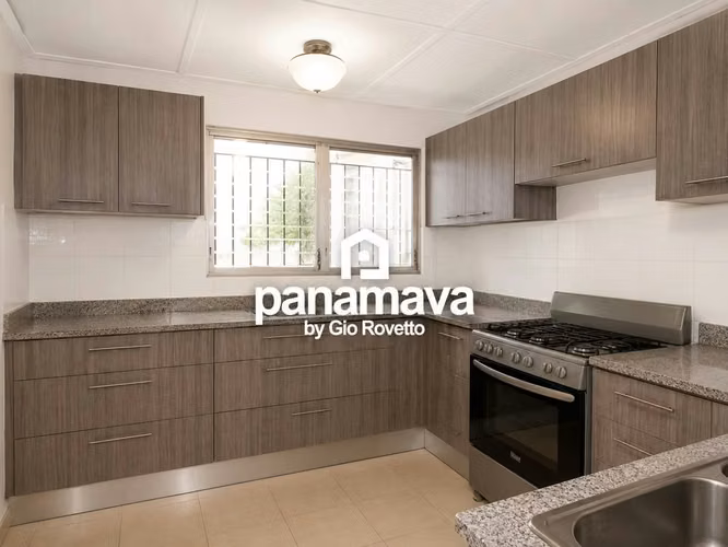 House for Sale in Betania