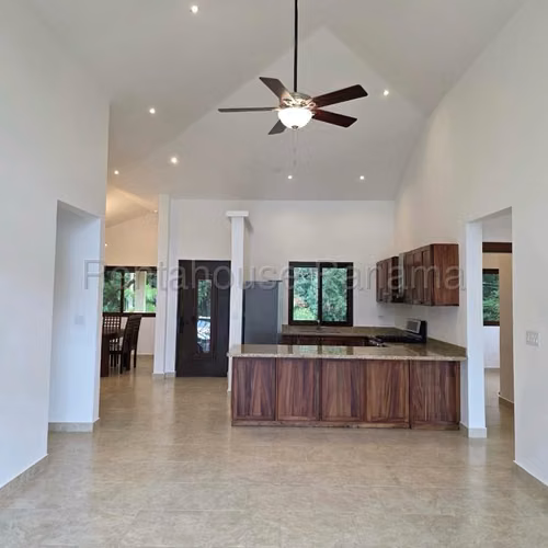 VENTA DE CASA EN SORA  - ALTOS DE MARIA - Imagen 2