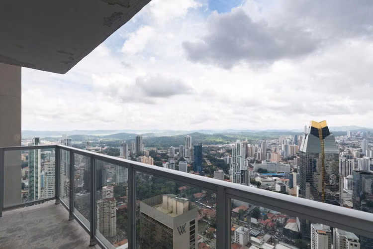 Alquilo Apartamento en Avenida Balboa LC26-326