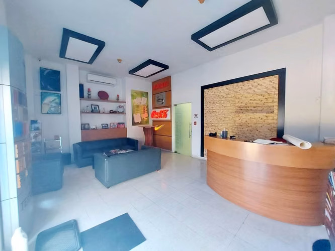 EAST COSTA OFFICE FOR SALE GM