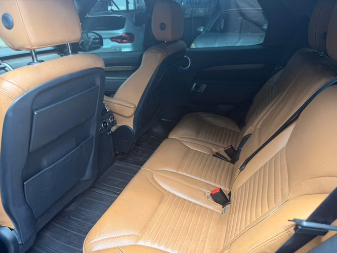 Land Rover Discovery 2017