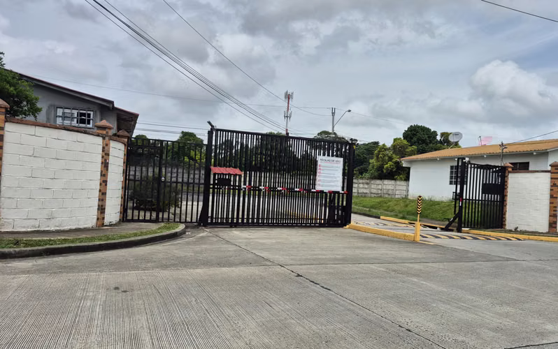 Alquiler de Casa 3 Recámaras en Bosque Dorado, La Chorrera