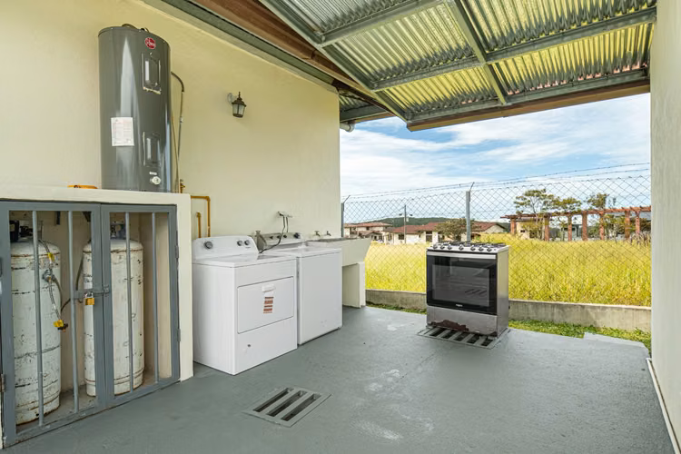 Casa con Estudio en Alto Boquete - Imagen 11