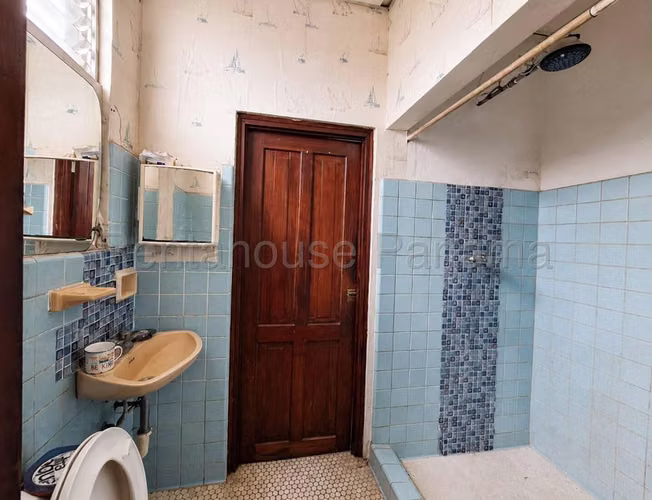 Casa comercial en venta en Parque Lefevre - Imagen 13