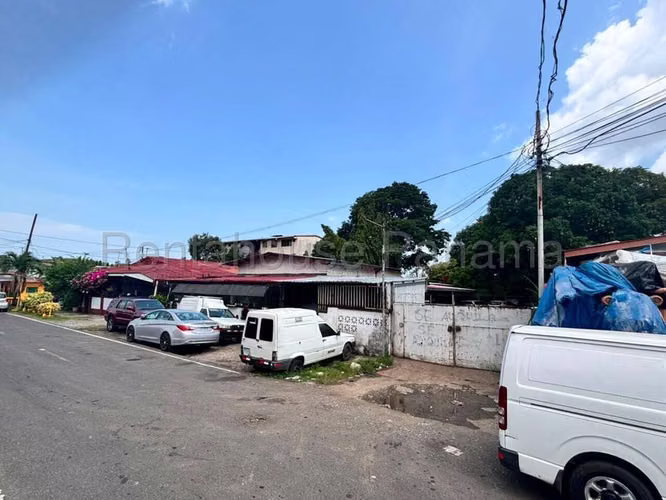 Casa comercial en venta en Parque Lefevre - Imagen 2