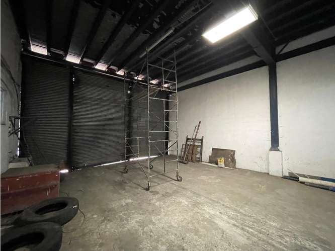 COLON / ZONA LIBRE / GALERA COMERCIAL FRANCE FIELD / 1628M / 2 NIVELES