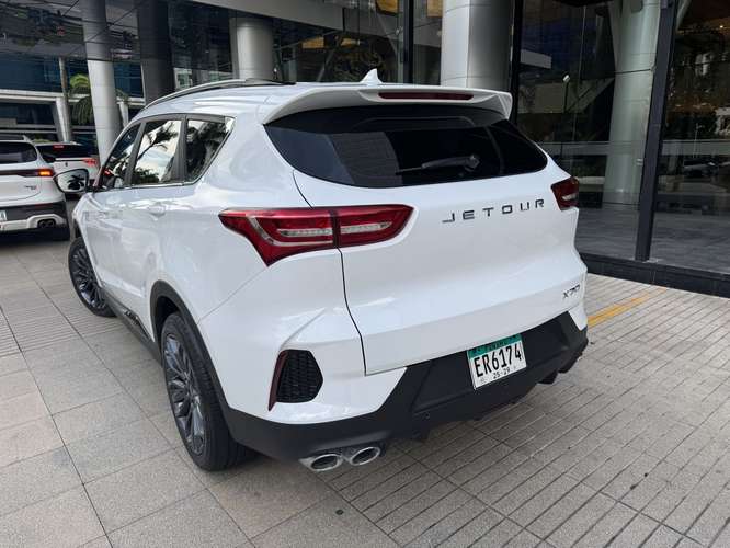 JETOUR X70 2026 · 7 PASAJEROS · TECHO PANORÁMICO · 2,789 KM MC001