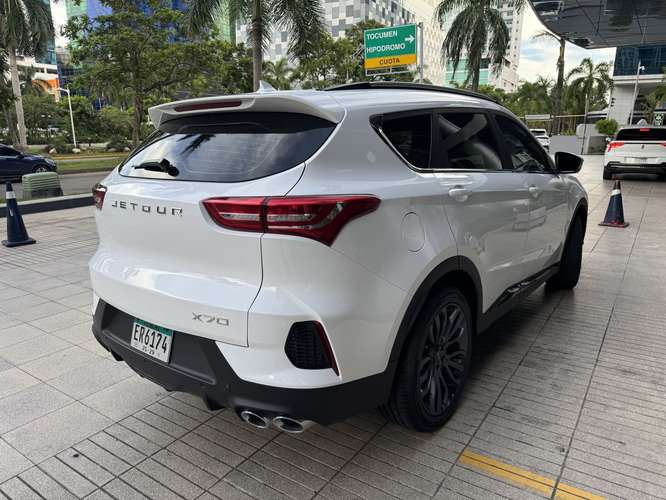 JETOUR X70 2026 · 7 PASAJEROS · TECHO PANORÁMICO · 2,789 KM MC001