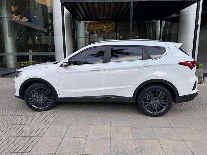 JETOUR X70 2026 · 7 PASAJEROS · TECHO PANORÁMICO · 2,789 KM MC001