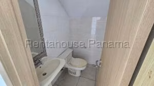 Venta de Casa con 188m2 en Brisas del Golf PH Victoria 27-1271SR - Imagen 4