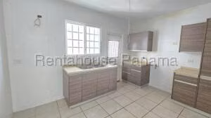 Venta de Casa con 188m2 en Brisas del Golf PH Victoria 27-1271SR - Imagen 5