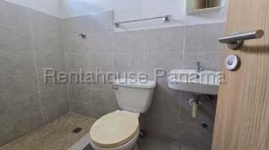 Venta de Casa con 188m2 en Brisas del Golf PH Victoria 27-1271SR - Imagen 8