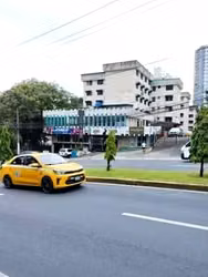 Vendo PH San Lorenzo 12 De Octubre, 3R, 1B, Amplio, cerca del Metro, $75K.