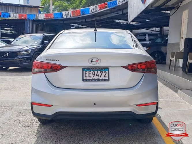 Hyundai Accent Solaris 2023 Automática EE9472 - Imagen 5