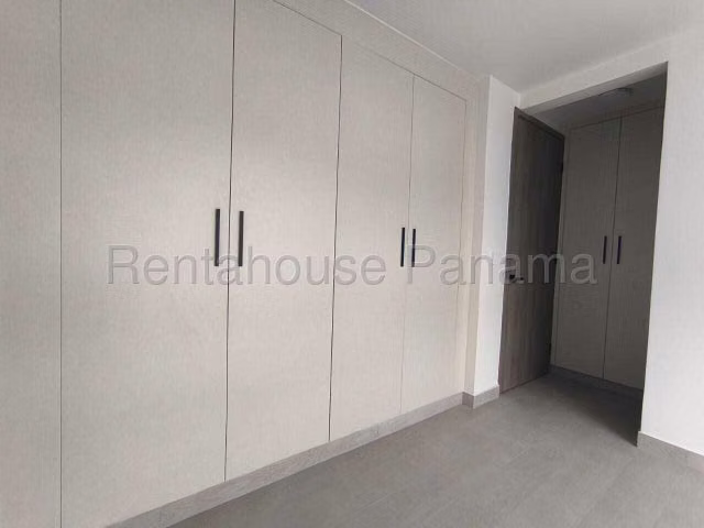 Apartamento en alquiler en Condado del Rey. EH - Imagen 11