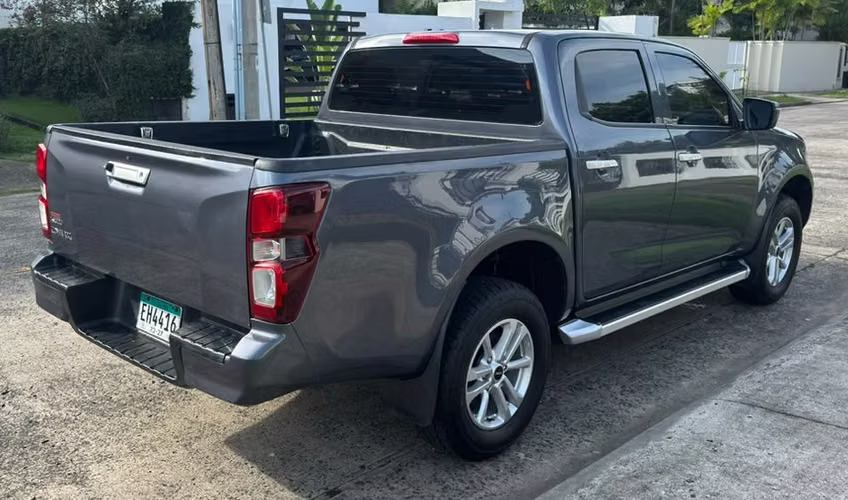 D-MAX 2024  AUTOMATICO 4X4 EN 25,995 al CREDITO o al CONTADO - Imagen 7