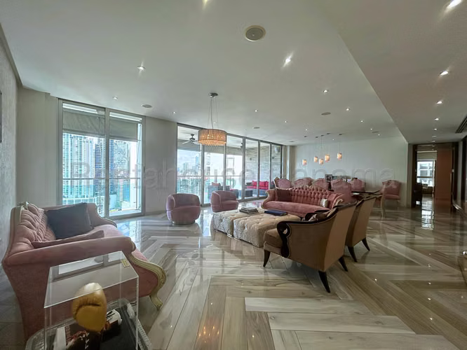 Venta de Apartamento en Punta Pacifica Ph Aqualina JV