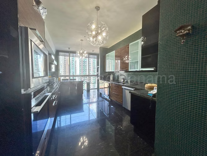Venta de Apartamento en Punta Pacifica Ph Aqualina JV