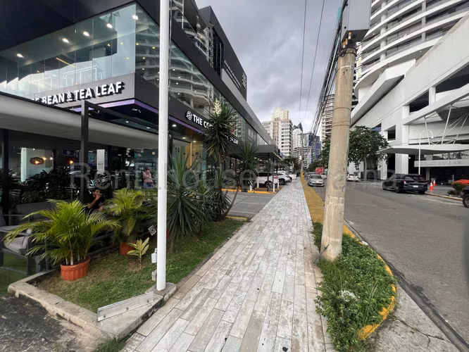 Alquiler de Local en Avenida Balboa - Imagen 10