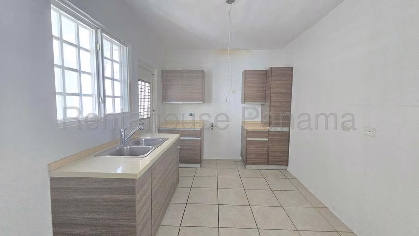 Venta de Casa en Brisas Del Golf J1271GRR - Imagen 6