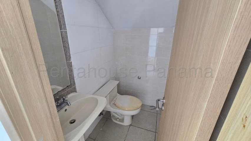 Venta de Casa en Brisas Del Golf J1271GRR - Imagen 4