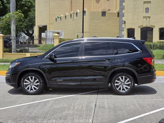 HONDA PILOT 2019 INMACULADA 4X4 $19,500 - Imagen 3
