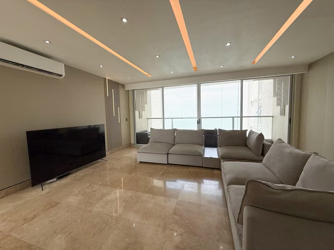 Penthouse Remodelado con Terraza en Q Tower, Punta Pacifica - Imagen 2