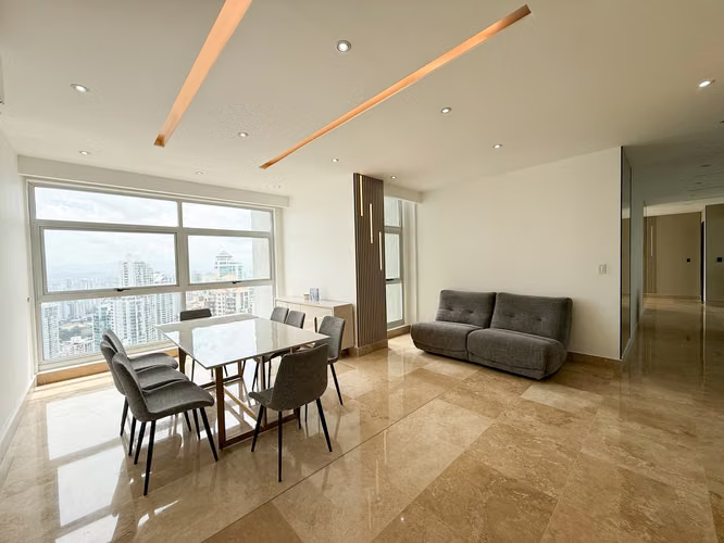 Penthouse Remodelado con Terraza en Q Tower, Punta Pacifica - Imagen 8