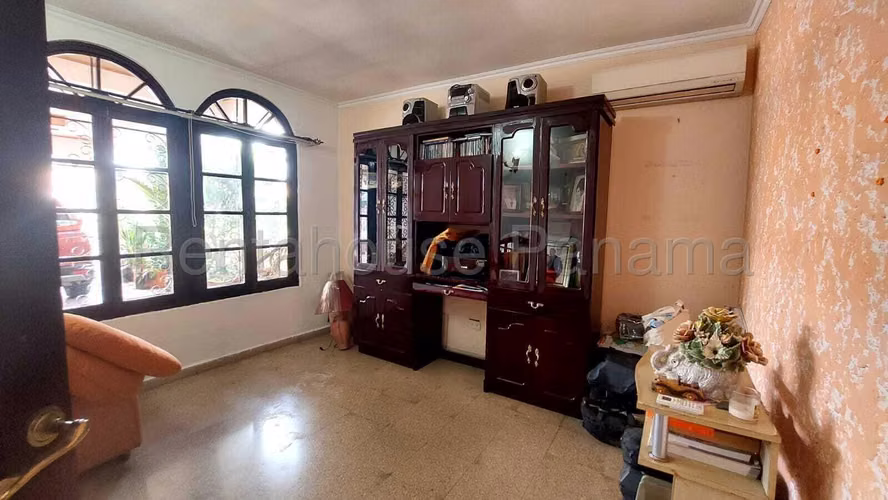 Venta de Casa en Campo Limberg Villa del Sol 206 Mts PD