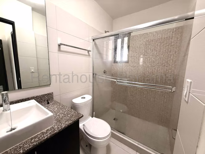 Alquiler de casa en Woodlands 27MVCH1345 - Imagen 8