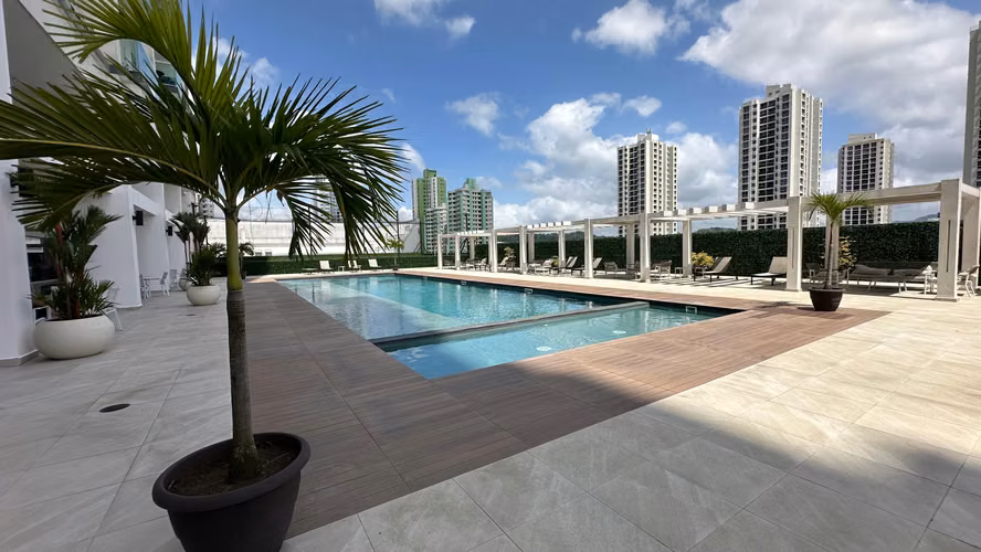 SE VENDE APARTAMENTO EN PH MI CONDADO - CP - Imagen 8