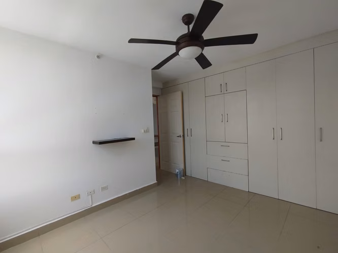 Apartamento Semiamoblado en PH Metro View | 2 Recámaras y 2 Parking - Imagen 8