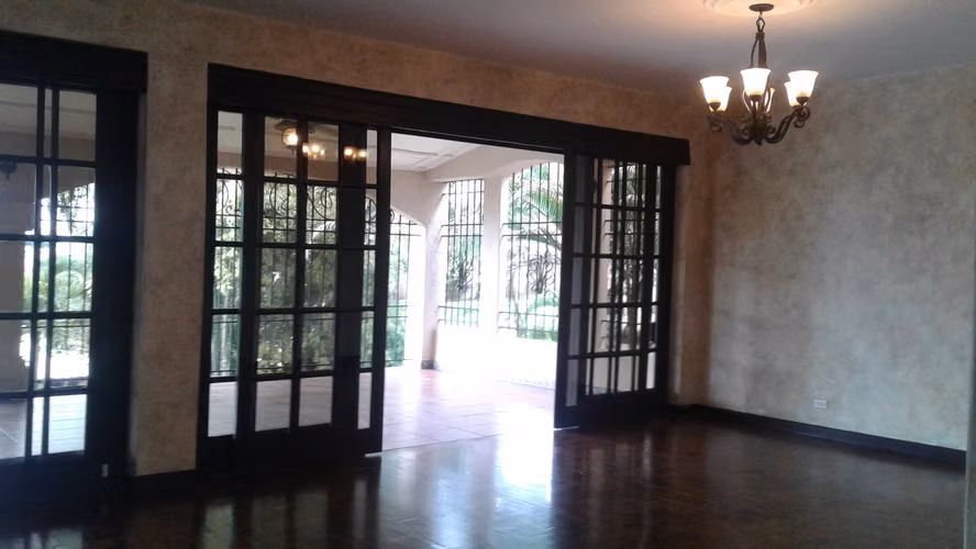 Casa en Venta y Alquiler – Hato Pintado, Lujosa y Remodelada - Imagen 3