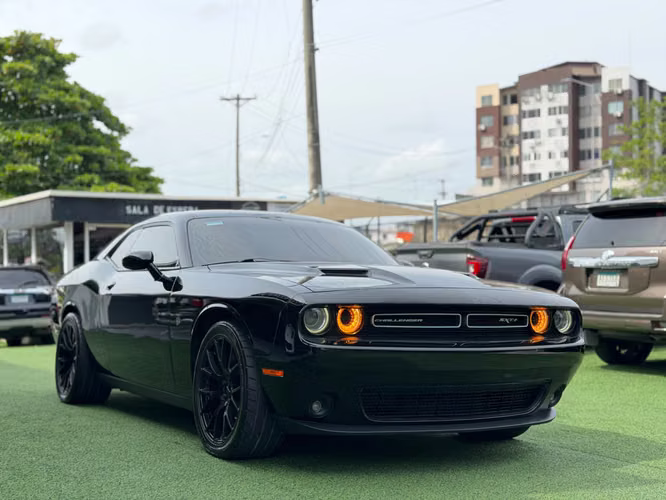 Dodge Challenger 2016